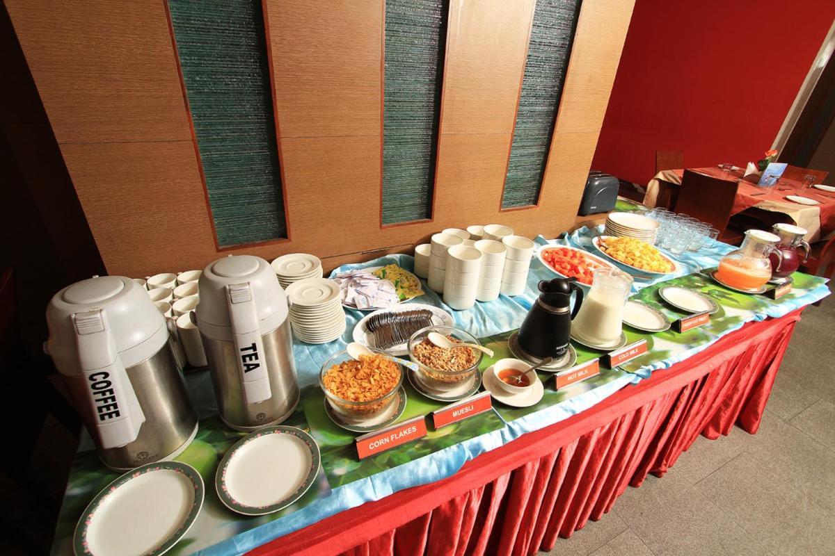 Parijatha Gateway Hotel Bangalore Bagian luar foto