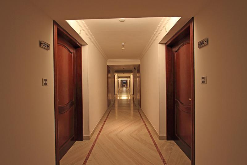Parijatha Gateway Hotel Bangalore Bagian luar foto