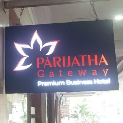 Parijatha Gateway Hotel Bangalore Bagian luar foto