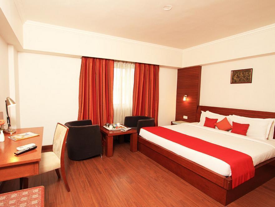 Parijatha Gateway Hotel Bangalore Bagian luar foto