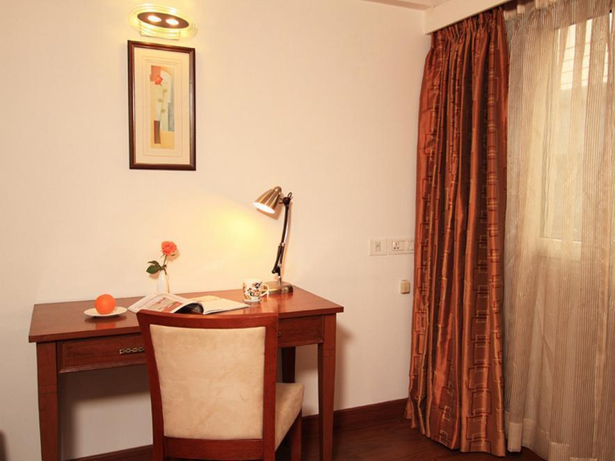 Parijatha Gateway Hotel Bangalore Bagian luar foto