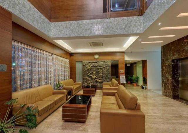 Parijatha Gateway Hotel Bangalore Bagian luar foto