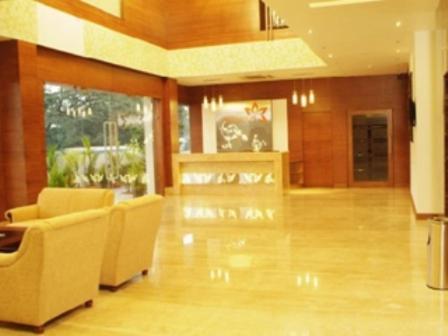Parijatha Gateway Hotel Bangalore Bagian luar foto